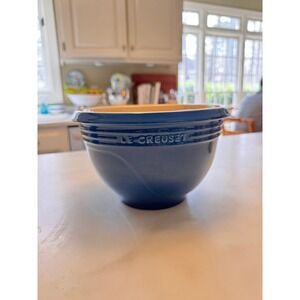 Le Creuset Cobalt Blue Stoneware Mixing Bowl 8 Inch Round Cream Interior